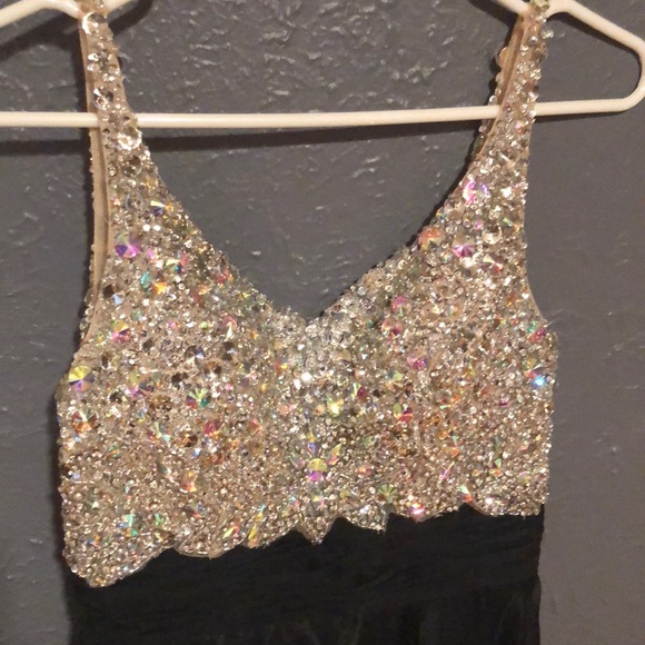 Prom dress jeweled busy - Picture 2 of 5